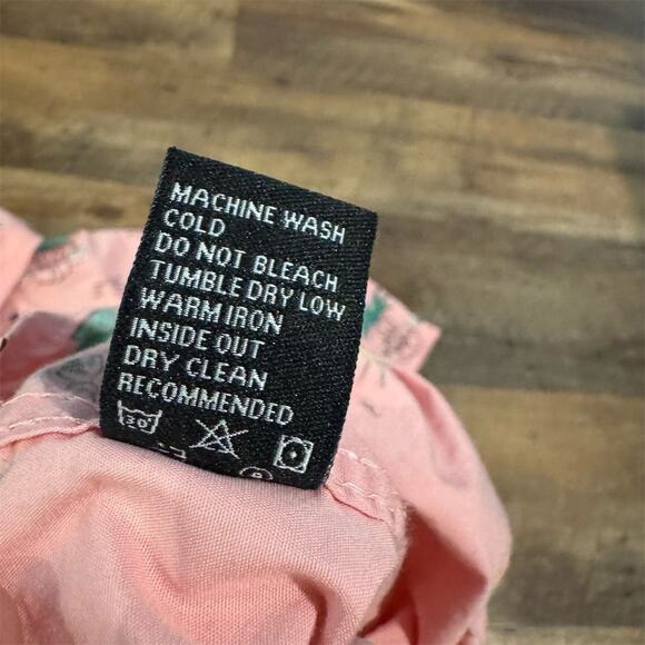 Eighty Eight Pink Hawaiian Graphic Print Short Sleeve Camp Shirt M Cruise Resort - Picture 5 of 7